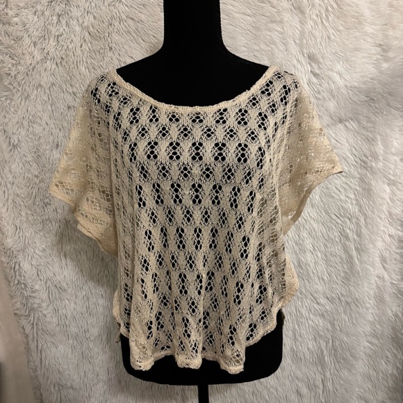 Maurices Tops - Maurice’s Crochet Top Size Medium